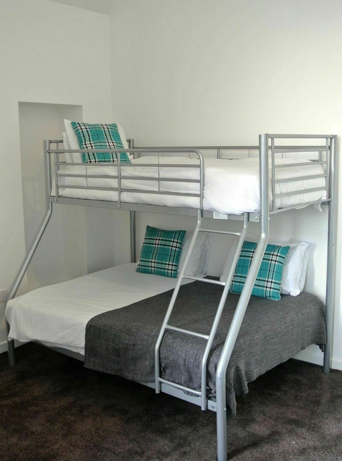 Approved Serviced Apartments Gorse Hill Manchester Esterno foto