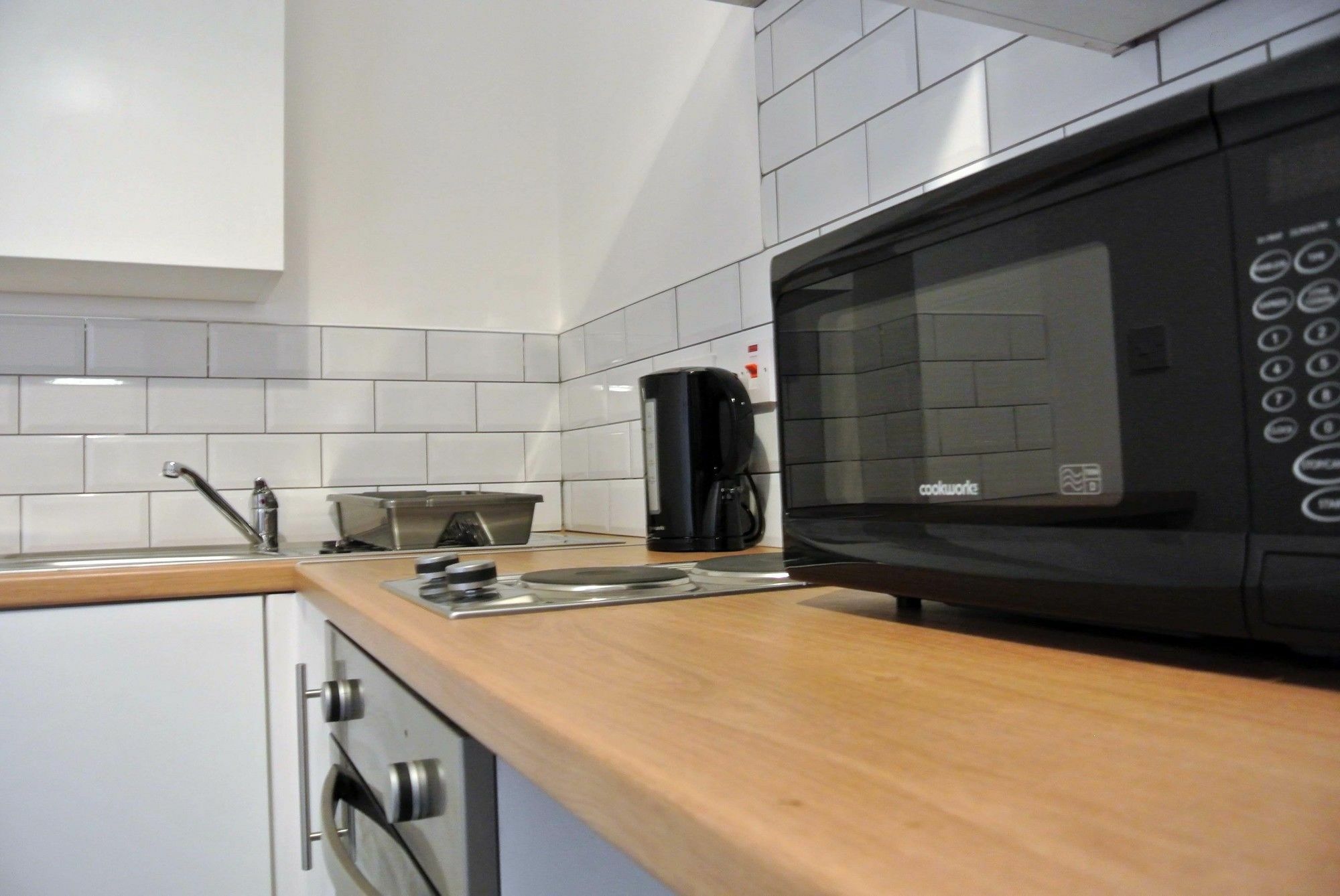 Approved Serviced Apartments Gorse Hill Manchester Esterno foto